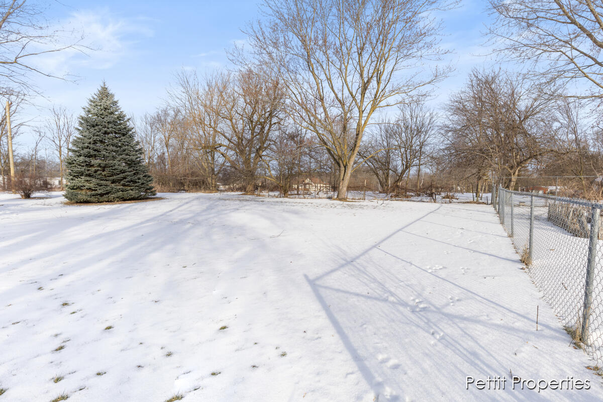 505 Spring Street Durand, MI 48429 - Photo 17 of 19 Gallery Image 17