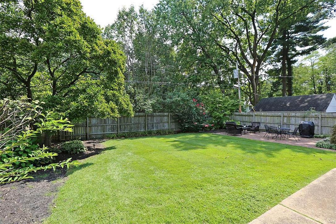 26 Enfield Road Olivette, MO 63132 - Photo 19 of 29