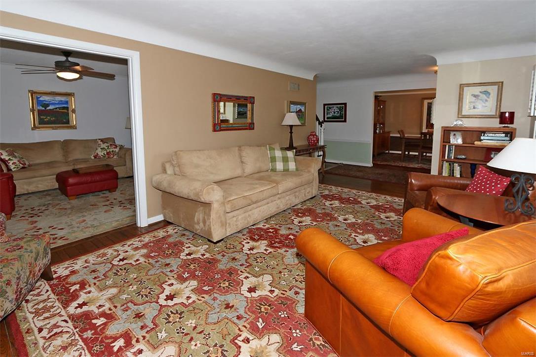26 Enfield Road Olivette, MO 63132 - Photo 6 of 29