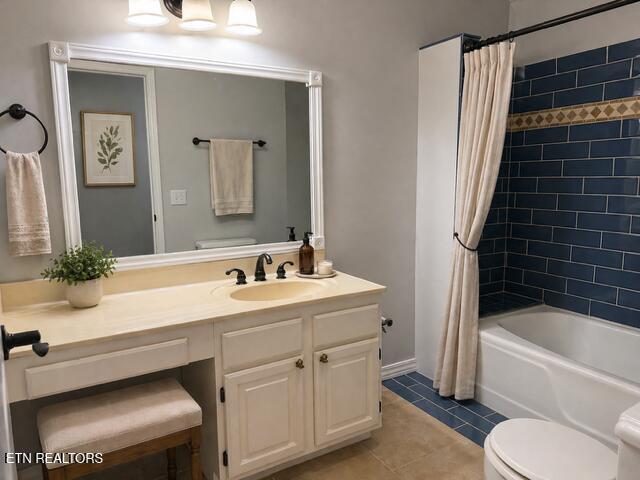 1824 Montvale Road Maryville, TN 37803 - Photo 18 of 47 Full Bathroom 1