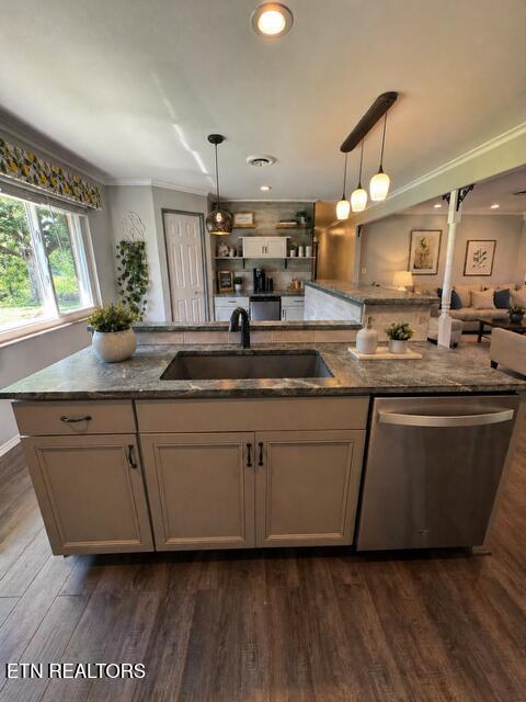 1824 Montvale Road Maryville, TN 37803 - Photo 5 of 47 Kitchen Island Sink:Dishwasher