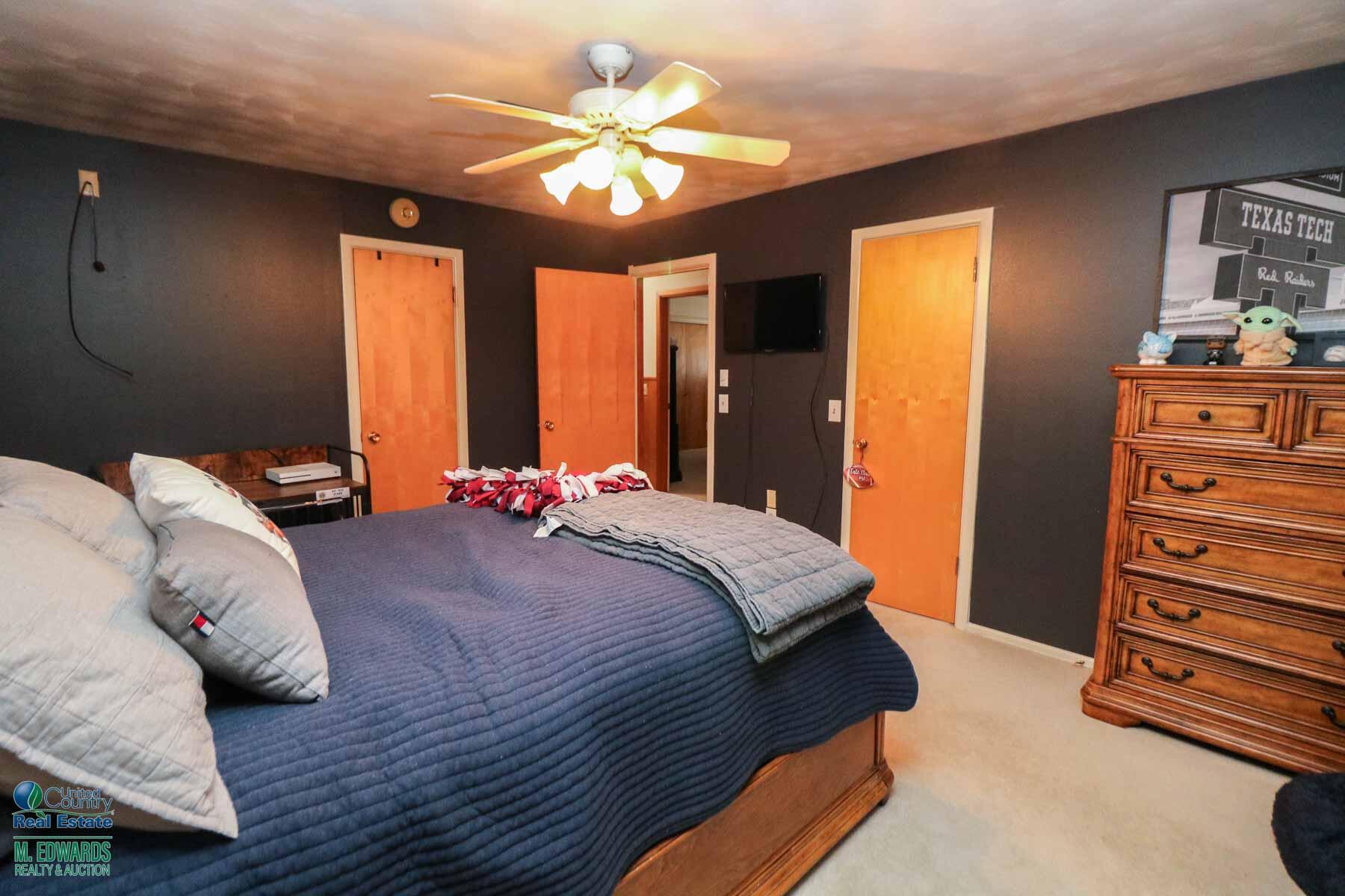 312 East 18th Street Littlefield, TX 79339 - Photo 9 of 14 Bedroom 1-1