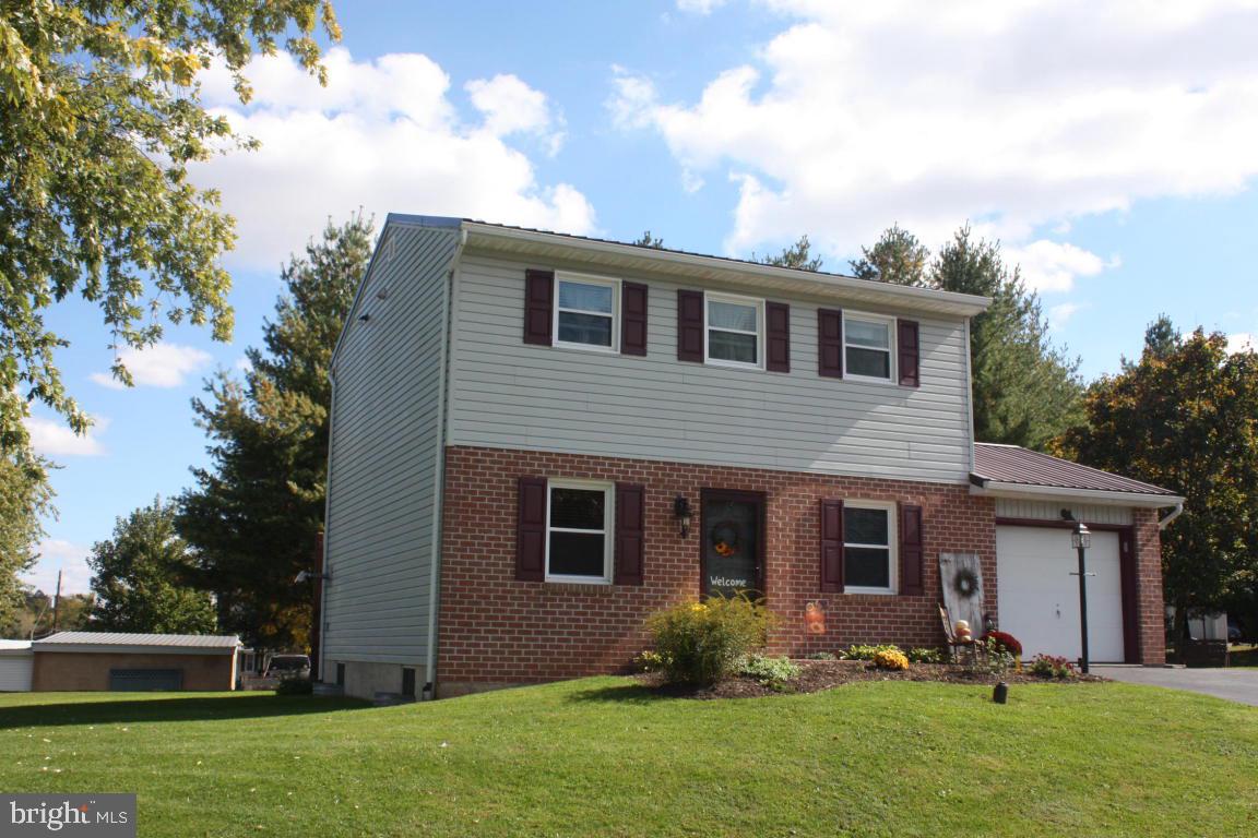 906 Hannah Drive Lititz, PA 17543 - Photo 16 of 23