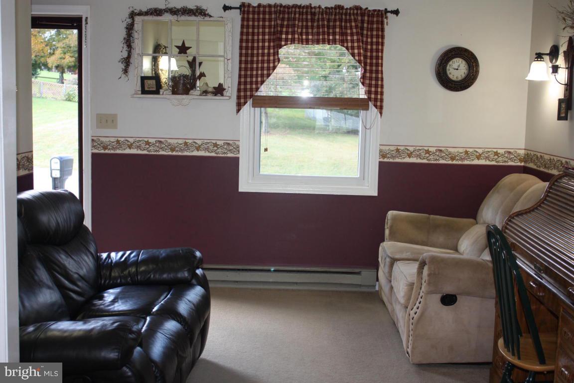 906 Hannah Drive Lititz, PA 17543 - Photo 2 of 23