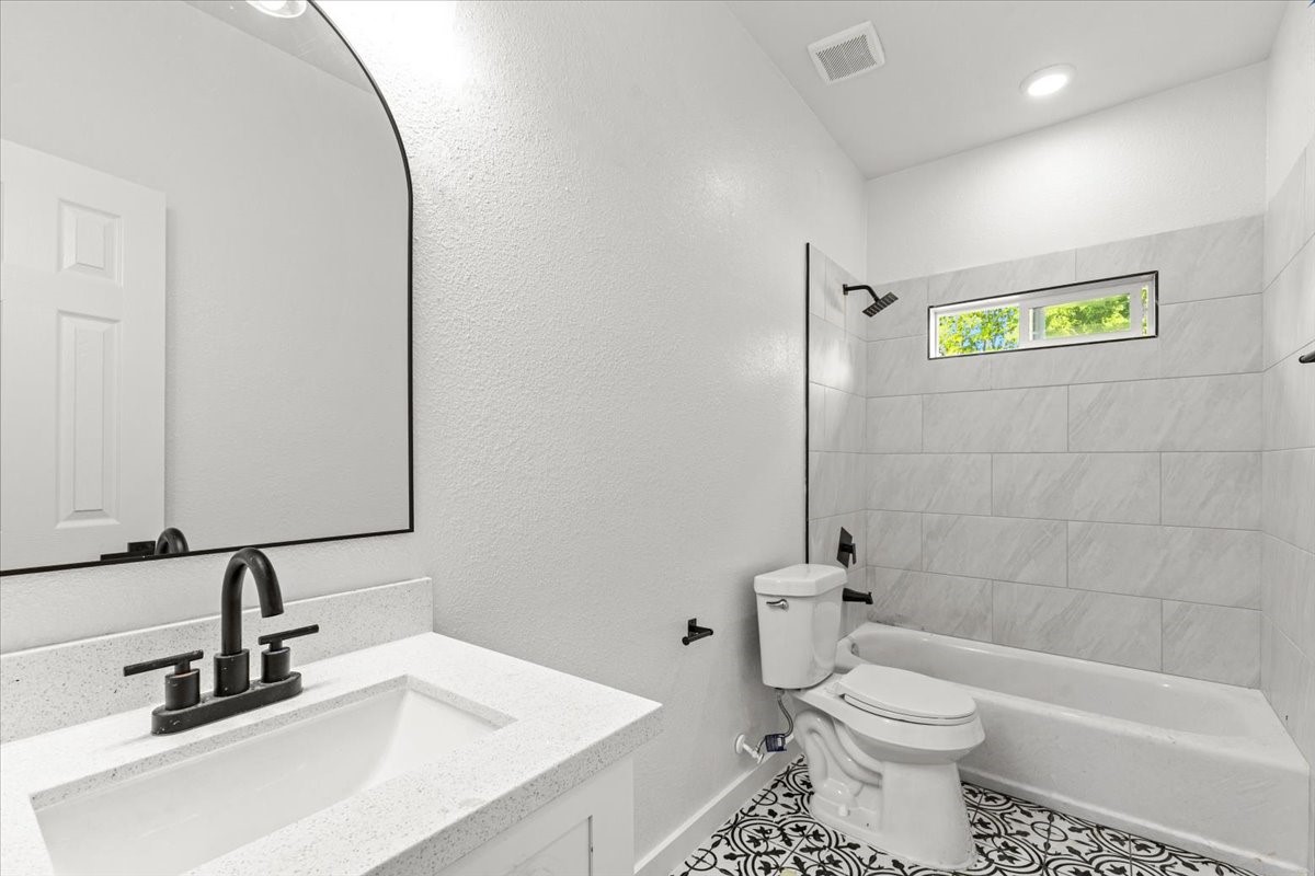 5106 Pershing Street Houston, TX 77033 - Photo 17 of 25