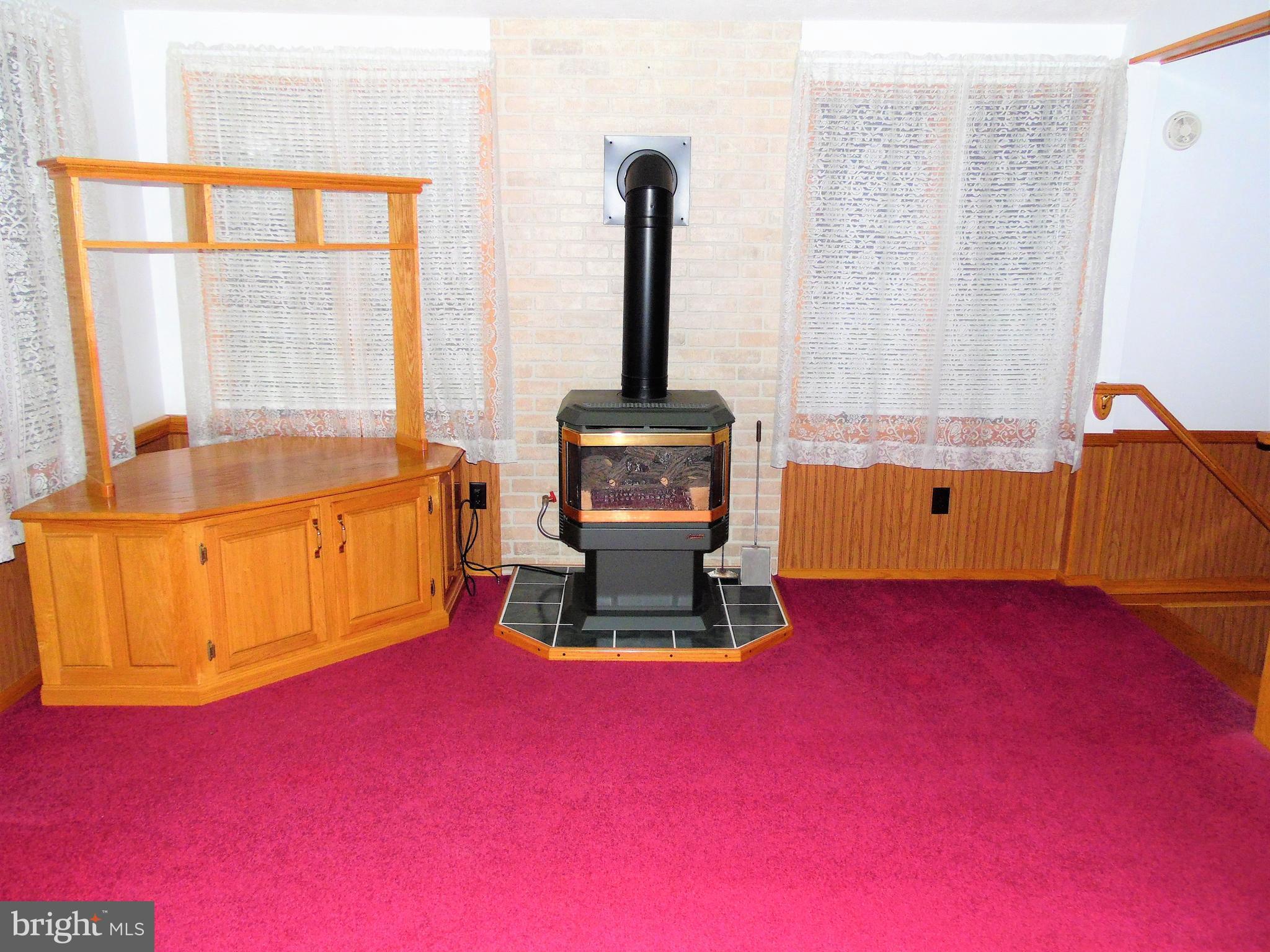 12500 Carlos Road Southwest Frostburg, MD 21532 - Photo 9 of 30 Family Room w/Gas Stove