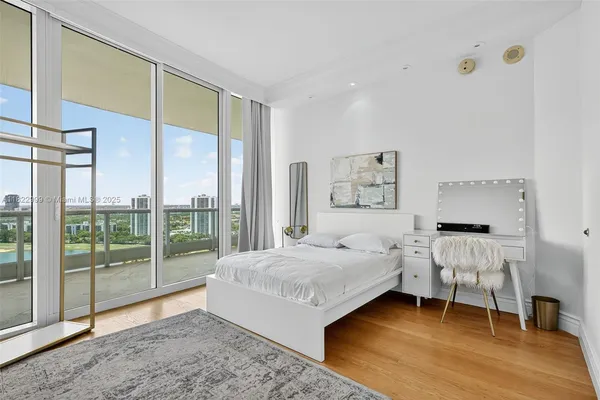 $27,000 | 20155 Northeast 38th Court, Unit 2201, Aventura, FL 33180