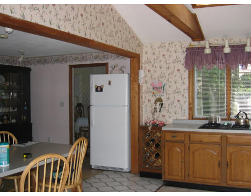 24 Greenwood Road Sharon, MA 02067 - Photo 4 of 9 Gallery Image 4