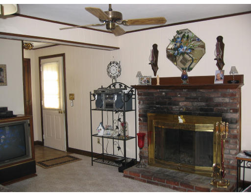 24 Greenwood Road Sharon, MA 02067 - Photo 7 of 9 Gallery Image 7