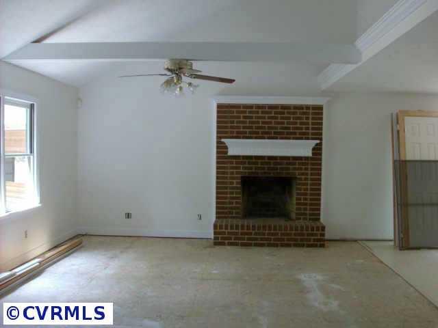 17017 Moores Mill Road Ruther Glen, VA 22546 - Photo 5 of 10 Gallery Image 5