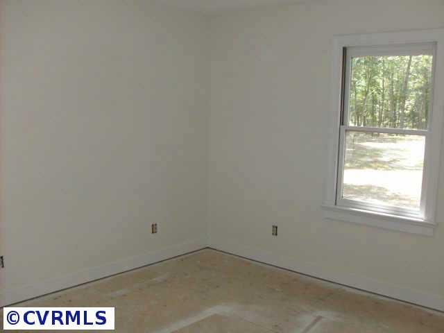 17017 Moores Mill Road Ruther Glen, VA 22546 - Photo 8 of 10 Gallery Image 8