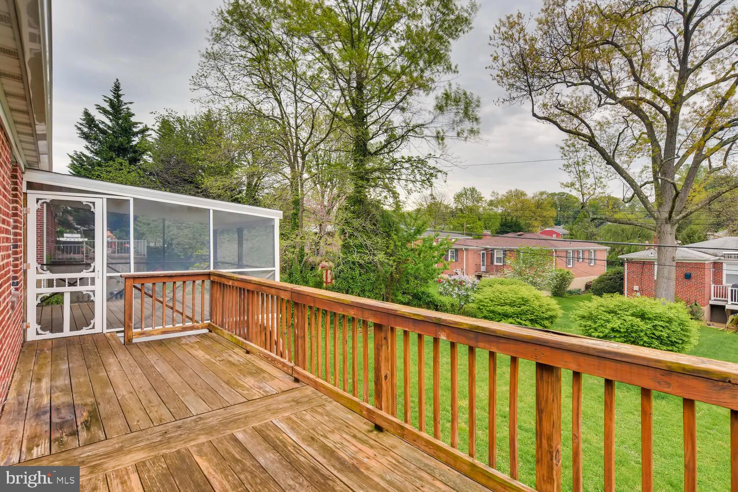 311 Waveland Road Baltimore, MD 21228 - Photo 25 of 28 Deck