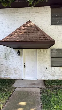 $160,000 | 1723 East Grauwyler Road, Unit 122, Irving, TX 75061