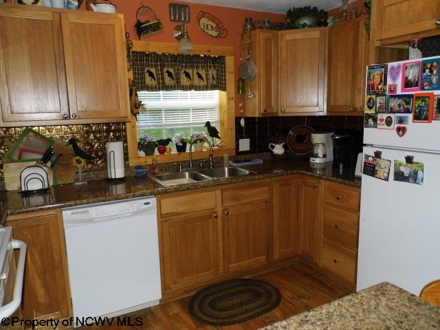 1211 Bunner Ridge Road Fairmont, WV 26554 - Photo 4 of 20 Gallery Image 4