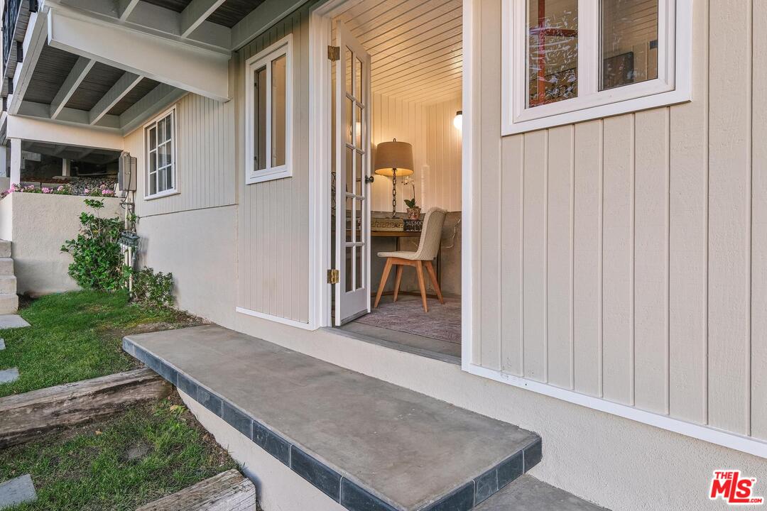 2019 Stradella Road Los Angeles, CA 90077 - Photo 31 of 45