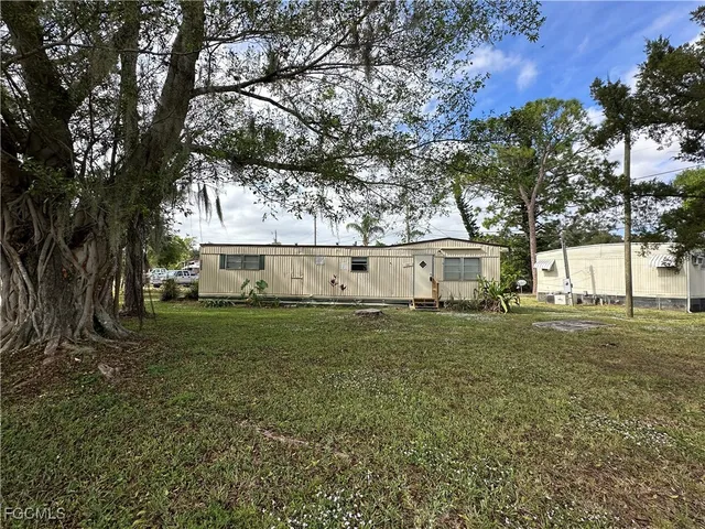 $795 | 2268 Carlisle Lane, North Fort Myers, FL 33917