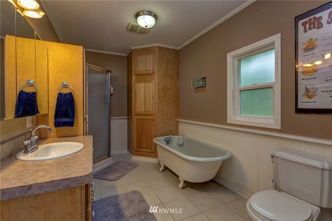 7766 Silver Lake Road Maple Falls, WA 98266 - Photo 12 of 24 Gallery Image 12