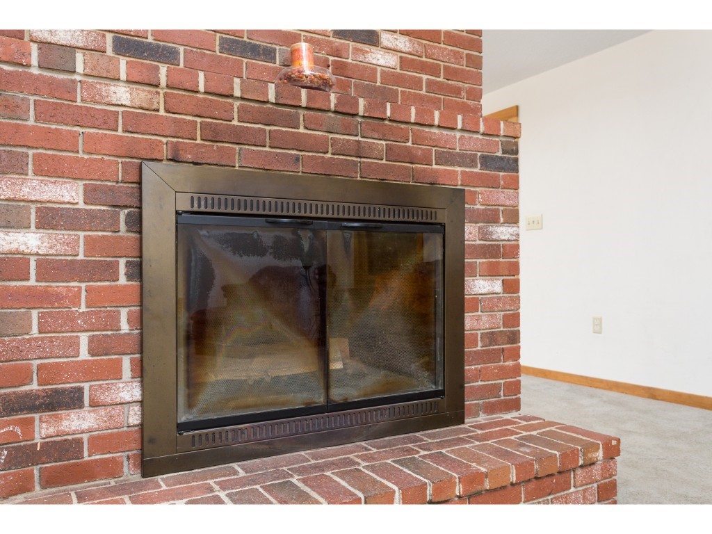 20 Dwight Road Nottingham, NH 03290 - Photo 11 of 36