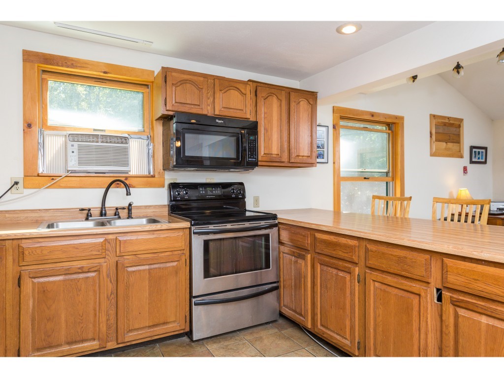 20 Dwight Road Nottingham, NH 03290 - Photo 17 of 36