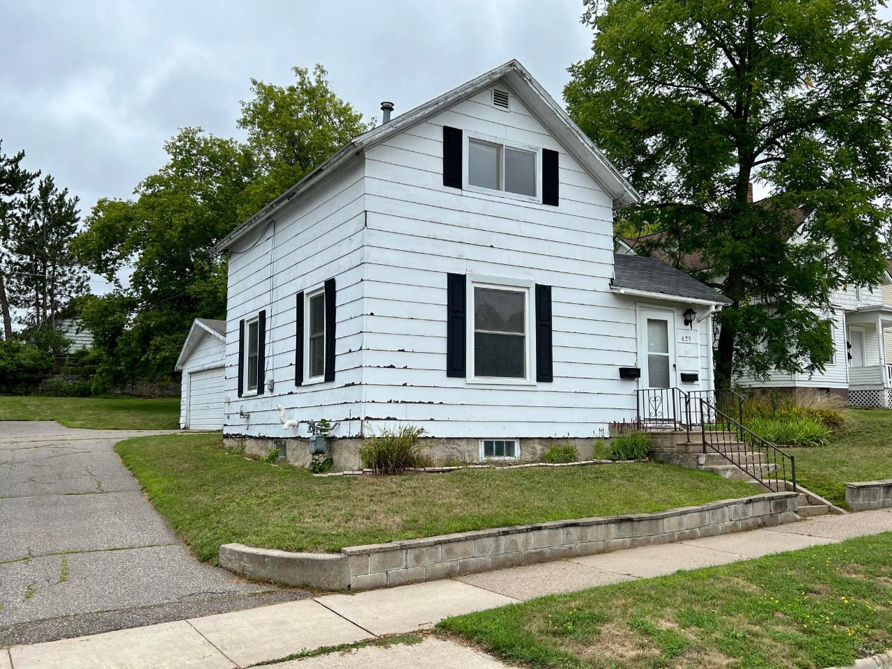 629 Alban Street Rhinelander, WI 54501 - Photo 1 of 17 Gallery Image 1