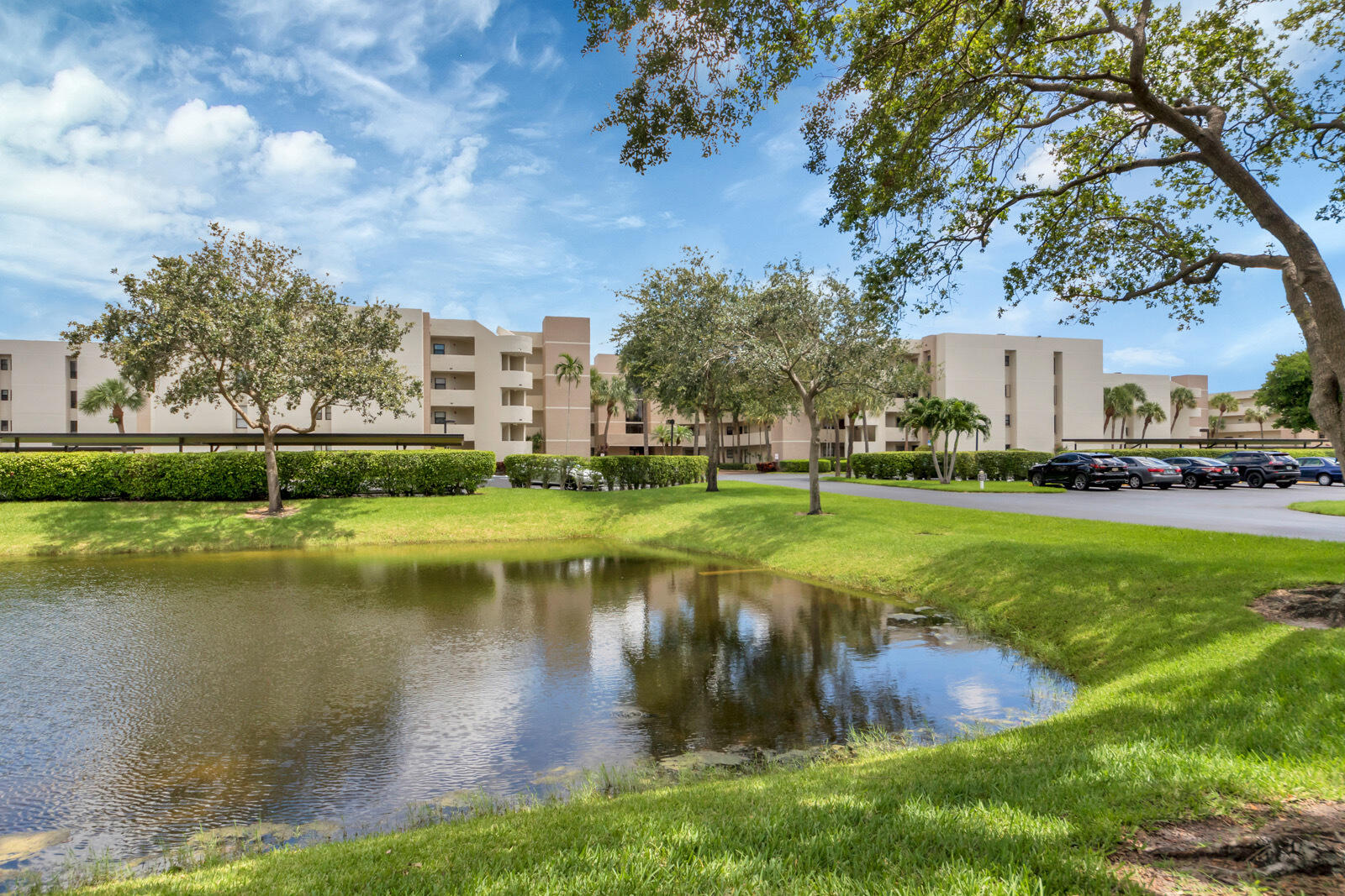 5800 Camino Del Sol, Unit 106 Boca Raton, FL 33433 - Photo 26 of 36 CRV GROUNDS