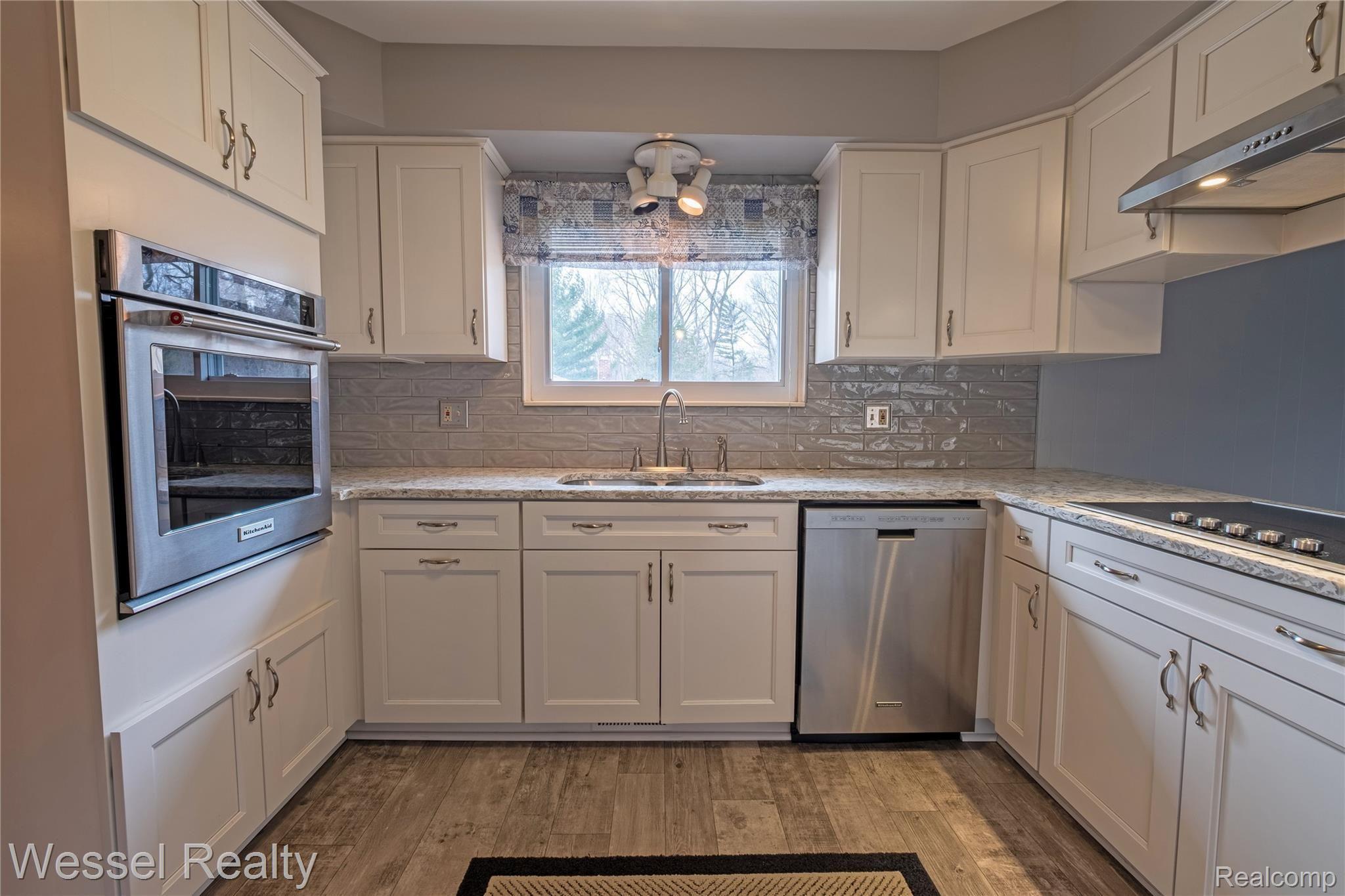 48835 Callens Road New Baltimore, MI 48047 - Photo 12 of 32 Callens-118.jpg