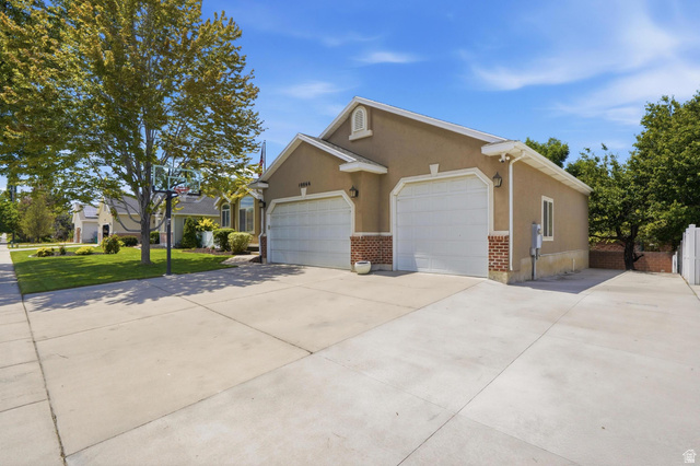 10866 Marsha Kaye Circle Sandy, UT 84070 - Photo 2 of 49