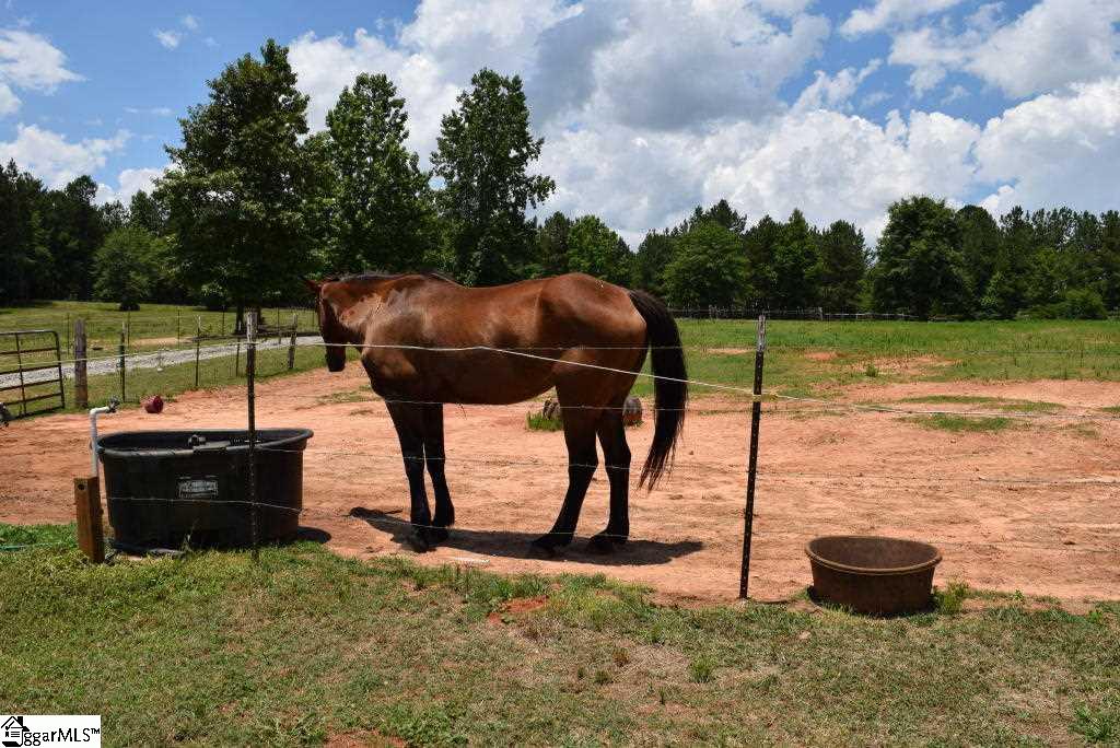 2839 Wright School Road Anderson, SC 29621 - Photo 7 of 33