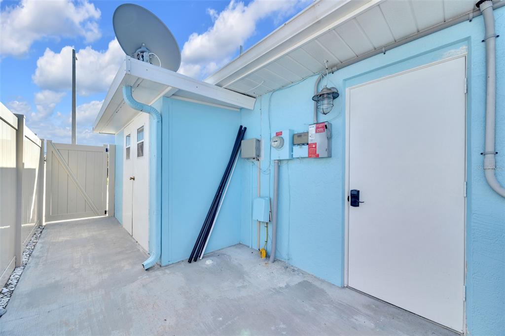 1015 Spindle Palm Way Apollo Beach, FL 33572 - Photo 67 of 78