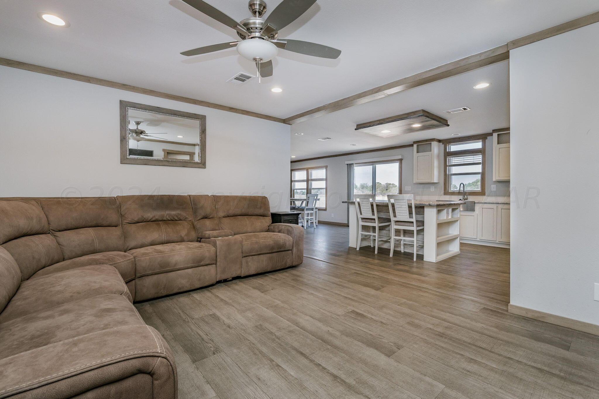 11900 Ranch Trail Amarillo, TX 79118 - Photo 2 of 17 Living Space