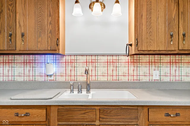 $220,000 | 2720 12th Street, Columbus, IN 47201