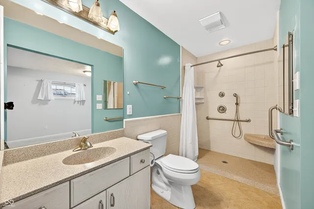 $220,000 | 2720 12th Street, Columbus, IN 47201