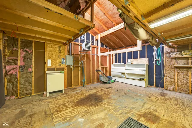 $220,000 | 2720 12th Street, Columbus, IN 47201