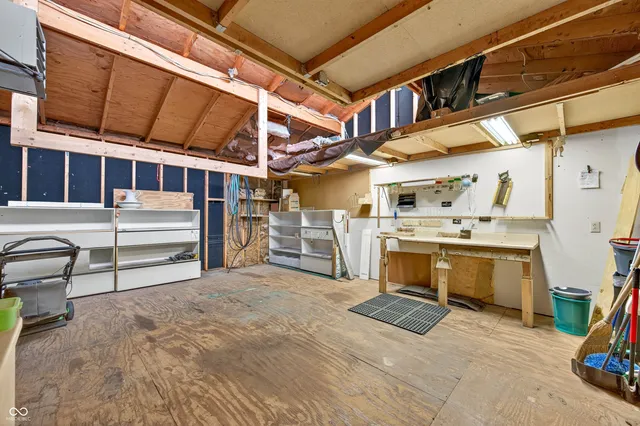 $220,000 | 2720 12th Street, Columbus, IN 47201