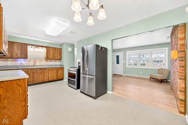 $220,000 | 2720 12th Street, Columbus, IN 47201