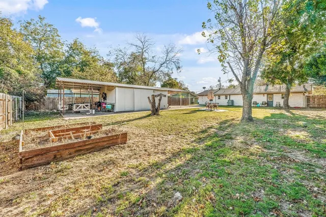 a picture of a floor