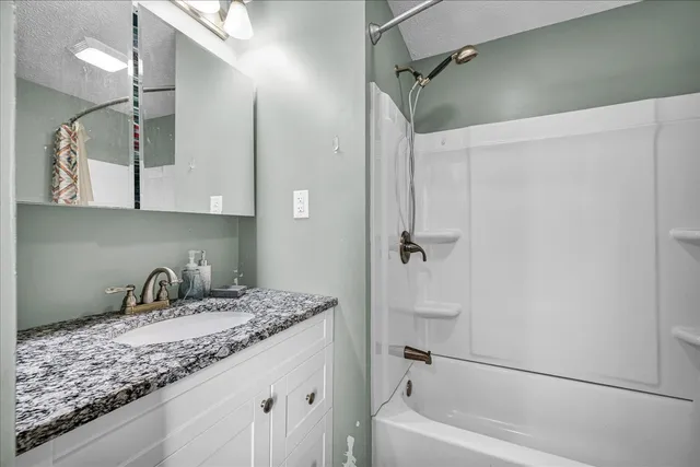 $199,000 | 452 North Bauman Avenue, Morton, IL 61550