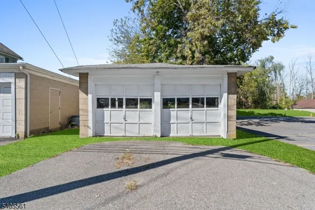 $399,000 | 319 Highway 46, Great Meadows, NJ 07838