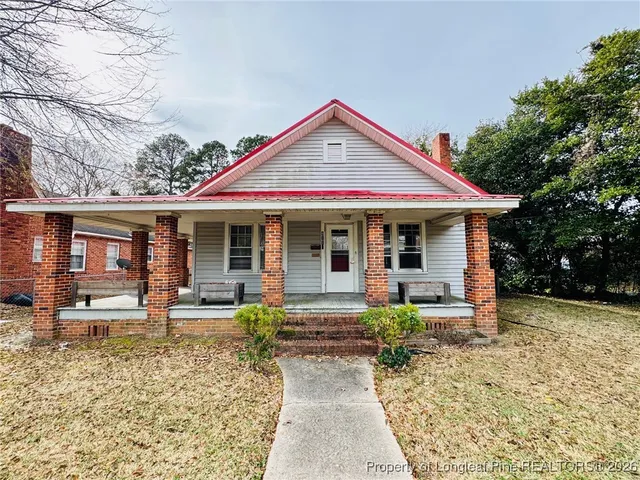 $1,500 | 411 Carthage Road, Lumberton, NC 28358