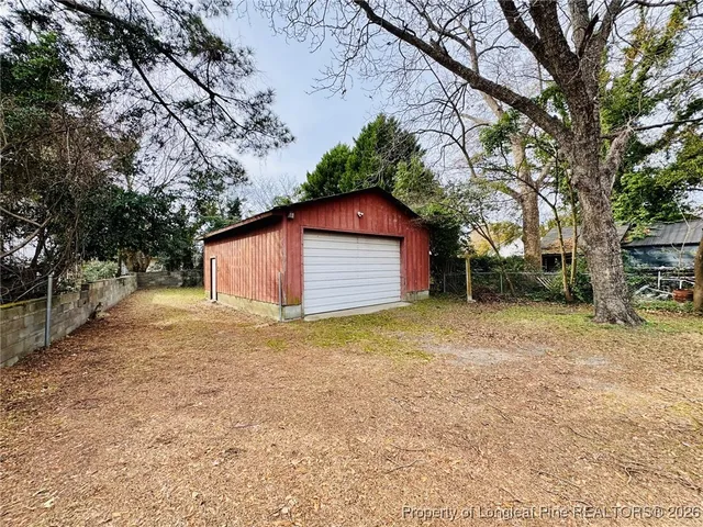 $1,500 | 411 Carthage Road, Lumberton, NC 28358