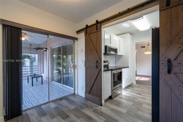 $2,000 | 8002 Lagos De Campo Boulevard, Unit B201, Tamarac, FL 33321