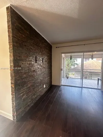 $2,000 | 8002 Lagos De Campo Boulevard, Unit B201, Tamarac, FL 33321