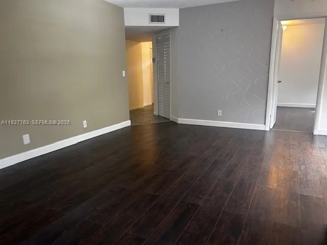 $2,000 | 8002 Lagos De Campo Boulevard, Unit B201, Tamarac, FL 33321