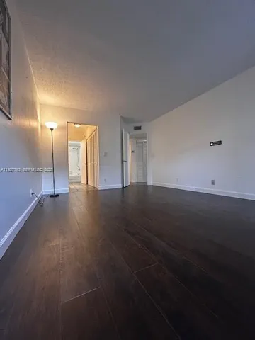 $2,000 | 8002 Lagos De Campo Boulevard, Unit B201, Tamarac, FL 33321