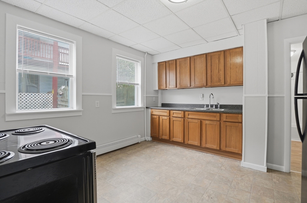 10 Oswald Street, Unit 1 Worcester, MA 01607 - Photo 4 of 21