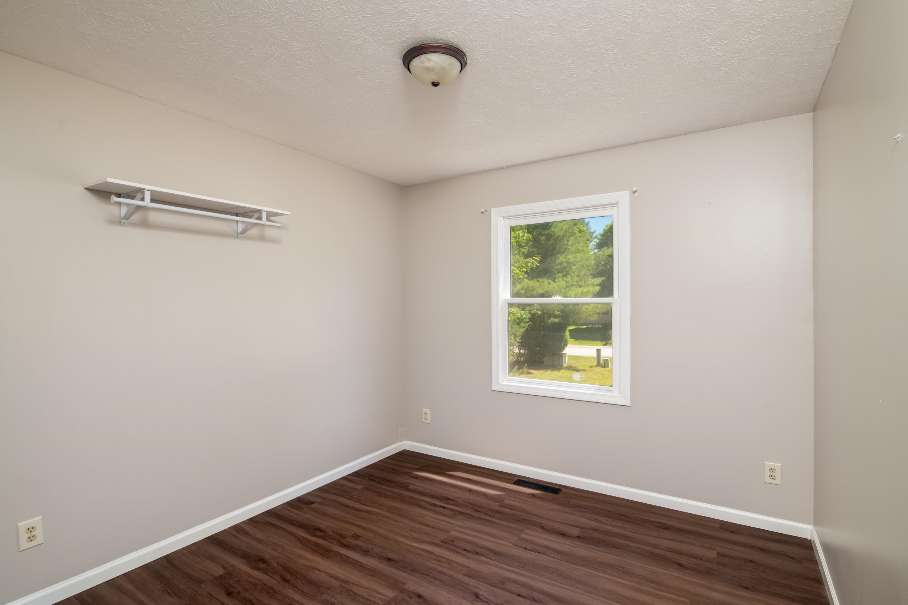 2575 Reily Court Traverse City, MI 49685 - Photo 12 of 37
