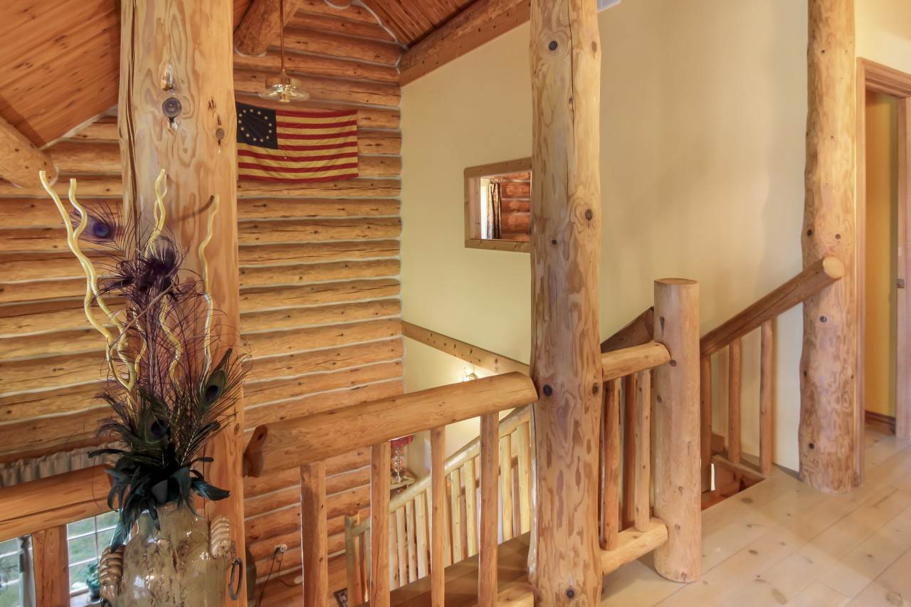 13669 Bluff Road Traverse City, MI 49686 - Photo 26 of 40 1879368-25.JPG