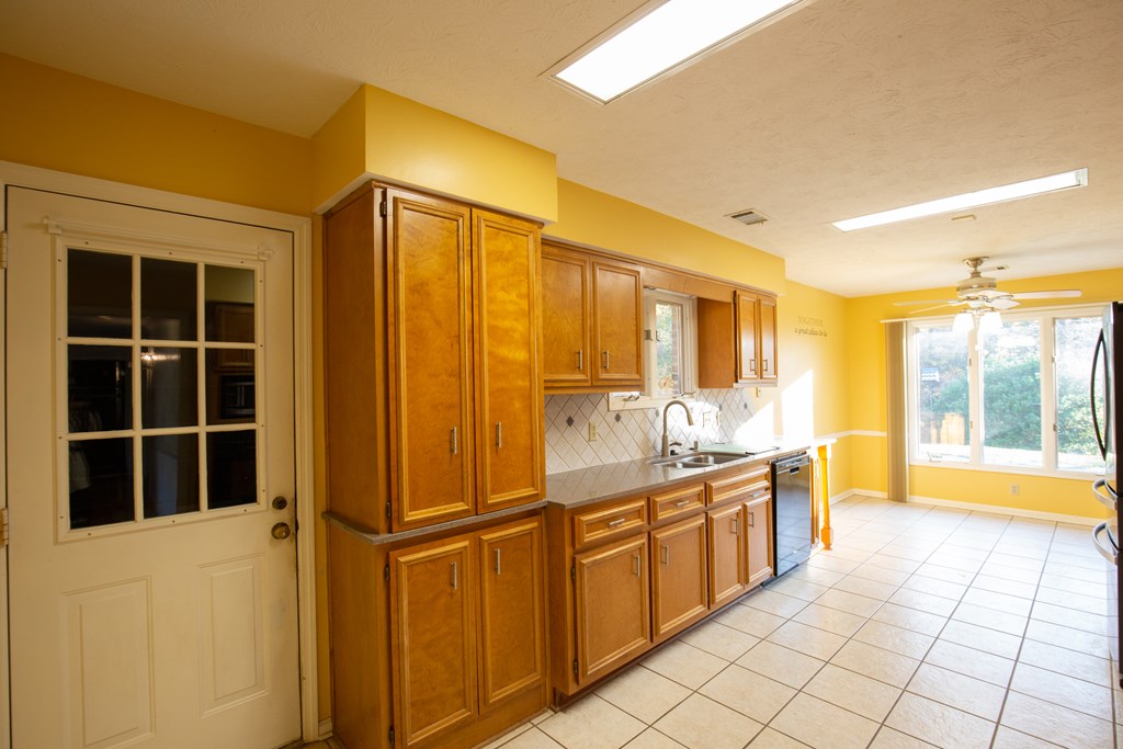 6916 Lynch Road Midland, GA 31820 - Photo 3 of 36 Kitchen