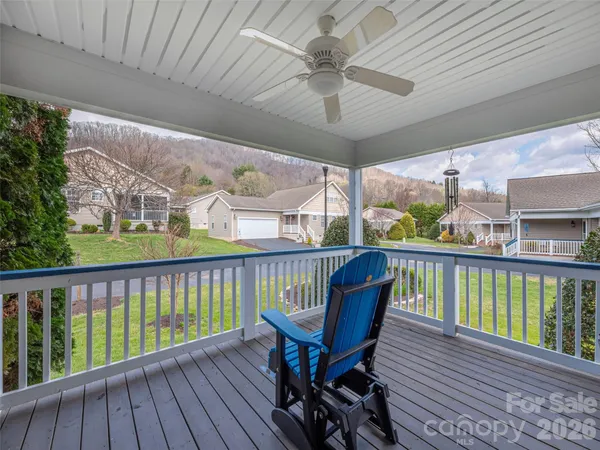 $479,000 | 22 Cottage Loop, Waynesville, NC 28785