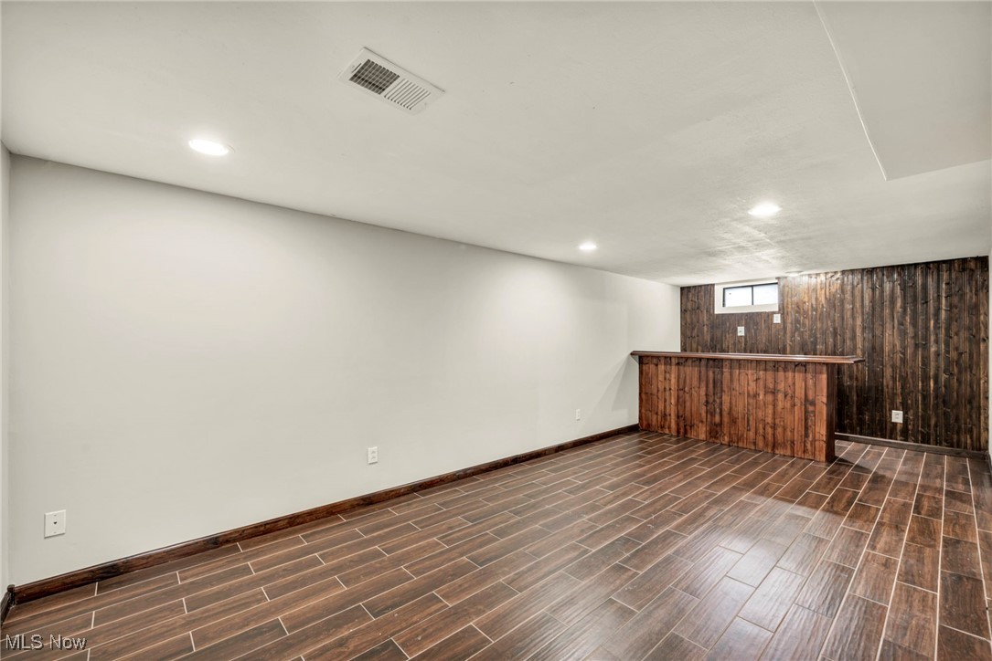 30051 Forestgrove Road Willowick, OH 44095 - Photo 26 of 47